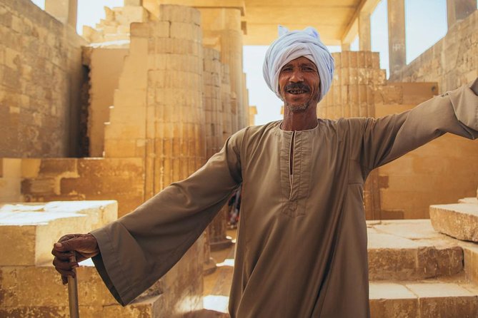 Tour to Giza Pyramids and The Egyptian Museum - Hotel pickup, lunch, and included admissions in an 8-hour day
