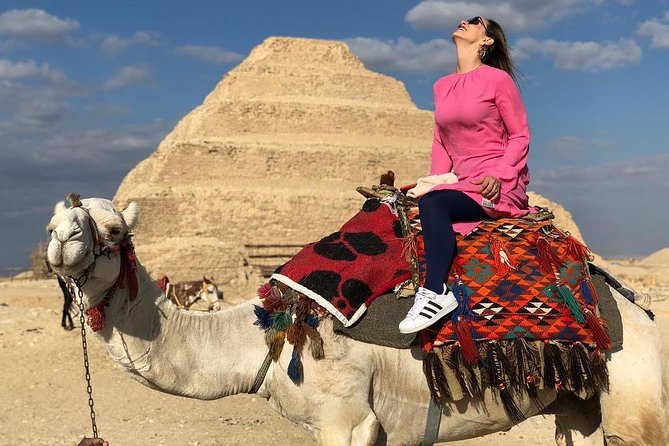 Tour to the Pyramids, Egyptian Museum and Local Bazaar from Cairo - Guides and safety: the part that shows up in real life