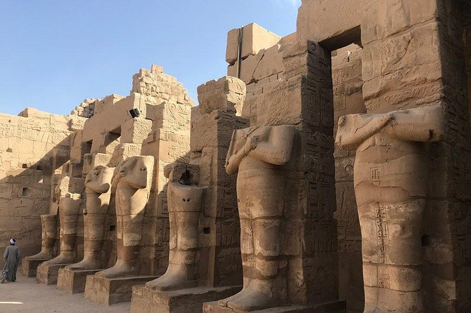 VIP Luxor Day Tour from Hurghada, Small group the top operator - Colossi of Memnon: short stop, big impact