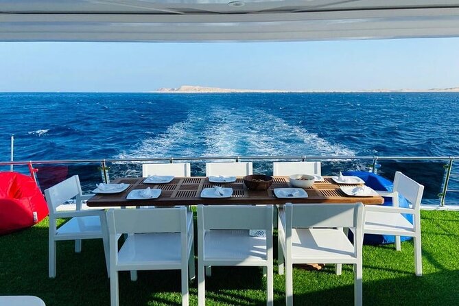 VIP Ras Mohamed and White Island boat trip - From hotel pickup to marina: how the day starts