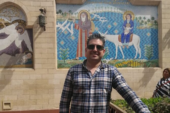 VIP Tour Coptic Cairo ,Islamic Mosque and old Market with Lunch - Khan el-Khalili Market and the Included Koshry Lunch